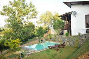 Villa Tranquil - 05 Minutes to Unawatuna, Galle